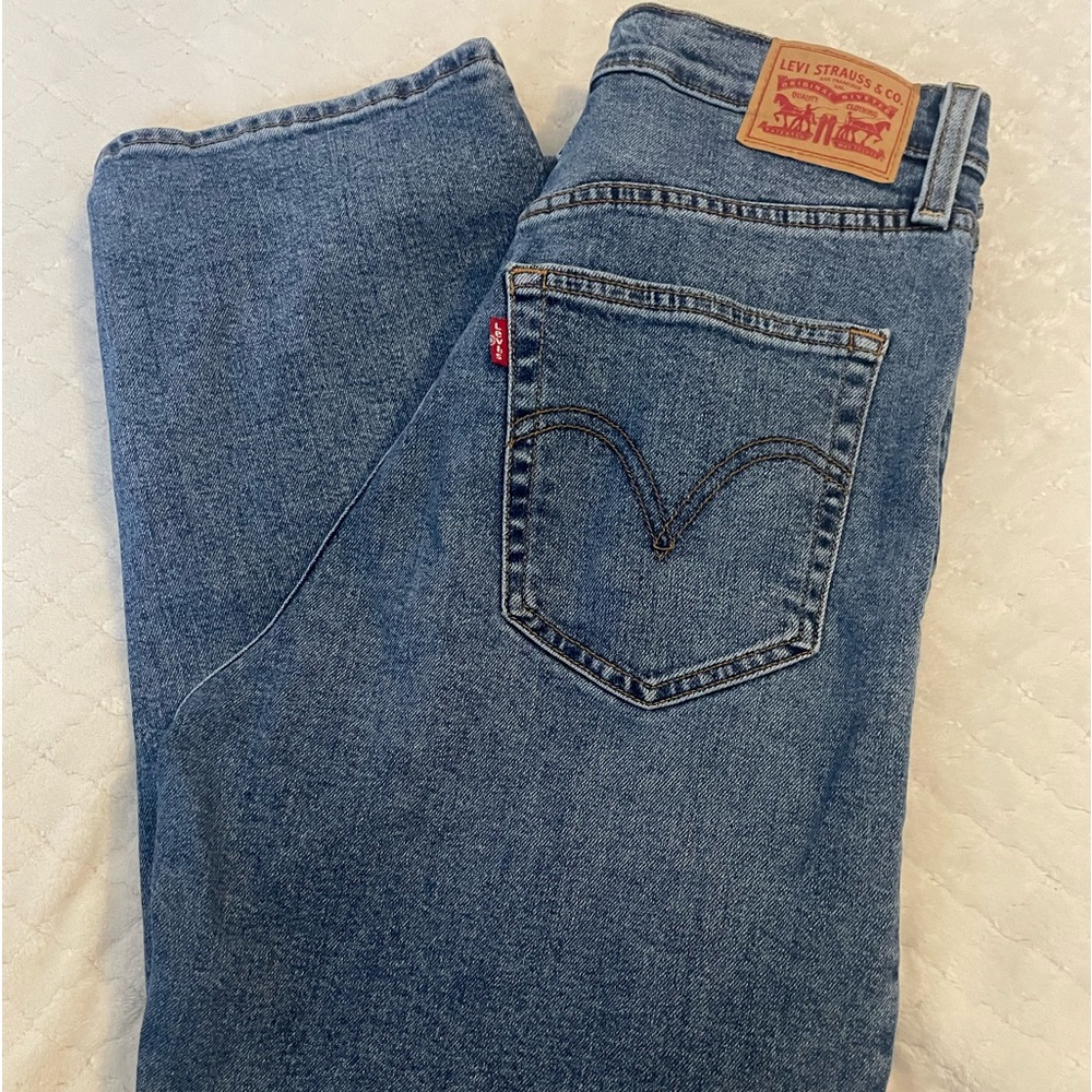 LEVI MOM JEAN